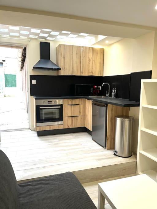 Appartement Cosy Avec Terrasse マルセイユ エクステリア 写真